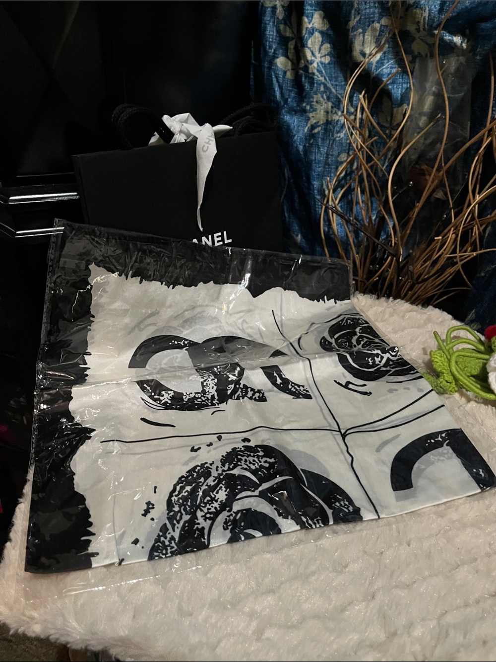 nwt Scarf - Picture 2 of 2